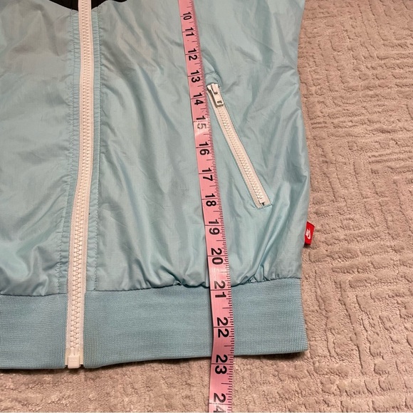 Nike Windbreaker jacket / lightweight W’s XS - Picture 9 of 11